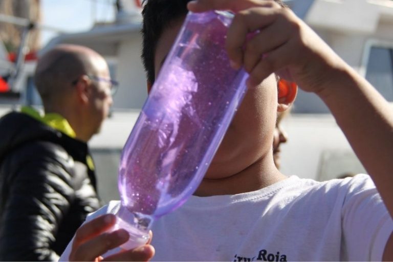 Talleres solidarios con Cruz Roja