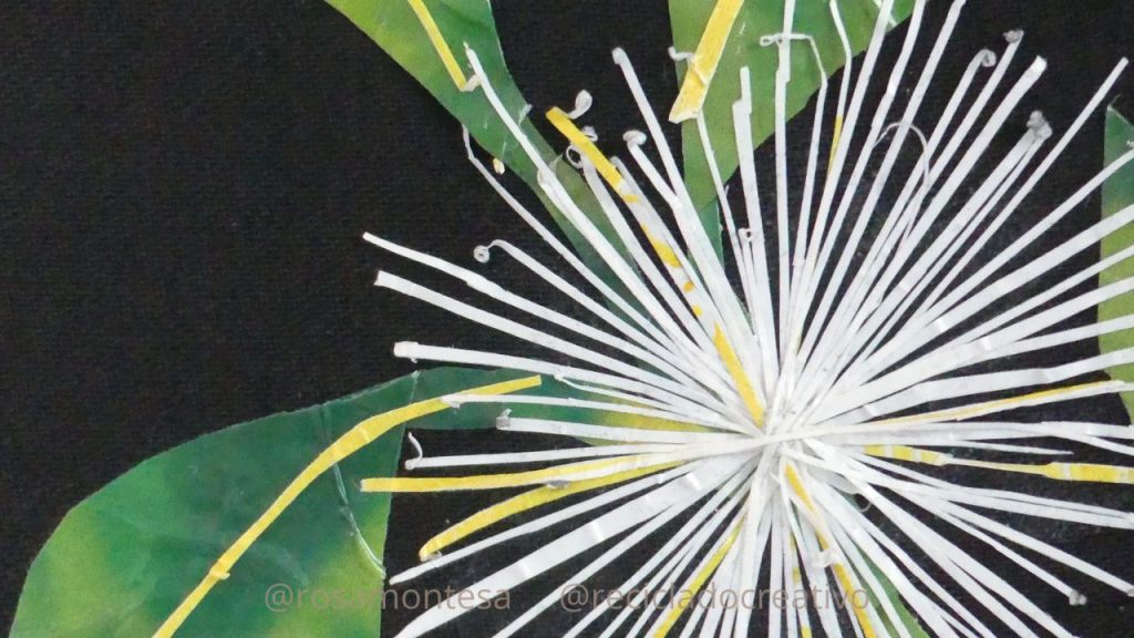 Ilustración botánica - collage con bolsas de plástico